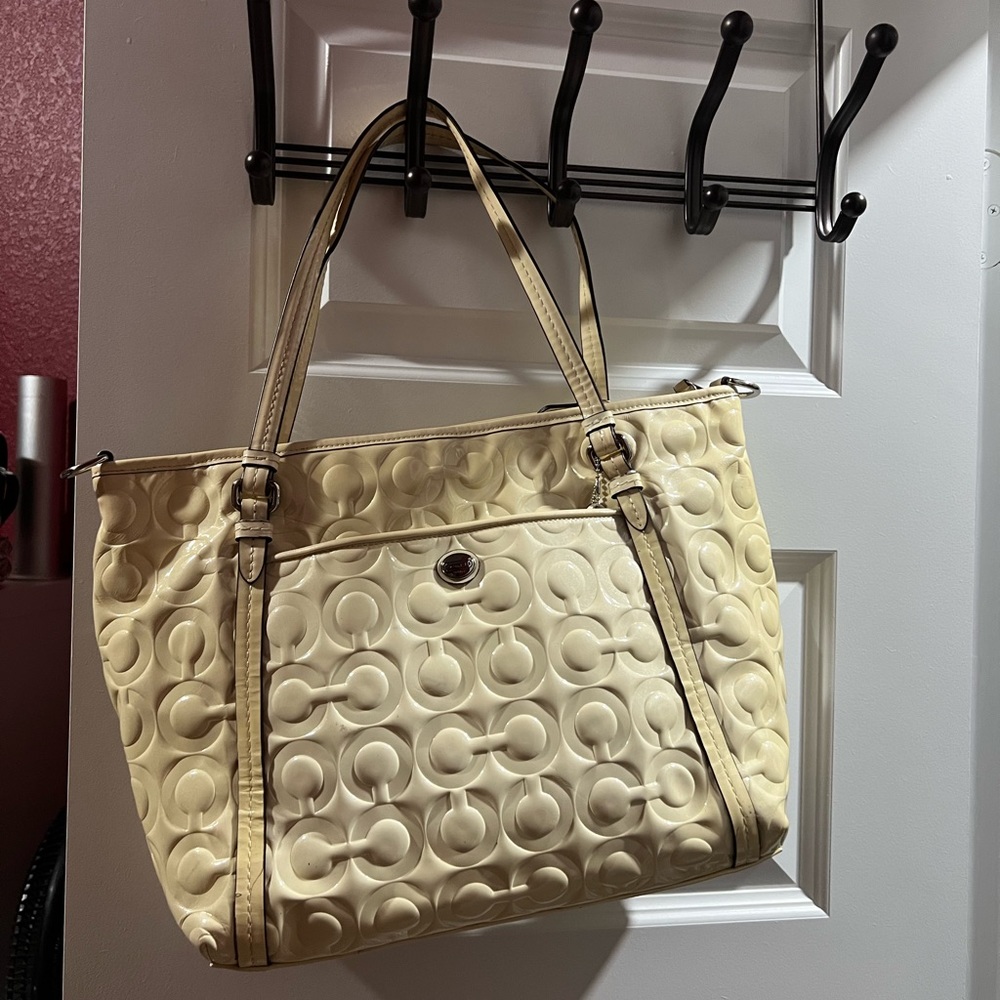 Coach bag Ivory color